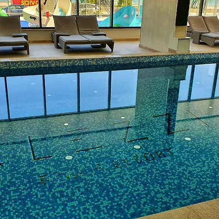 Kellers - Pool & شقة Năvodari