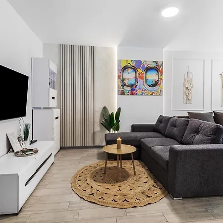 Kellers - Pool & Apartment *