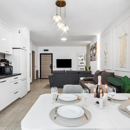 Kellers - Pool & Navodari