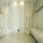 Kellers - Pool & Apartament Năvodari
