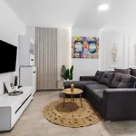 Kellers - Pool & Apartament *