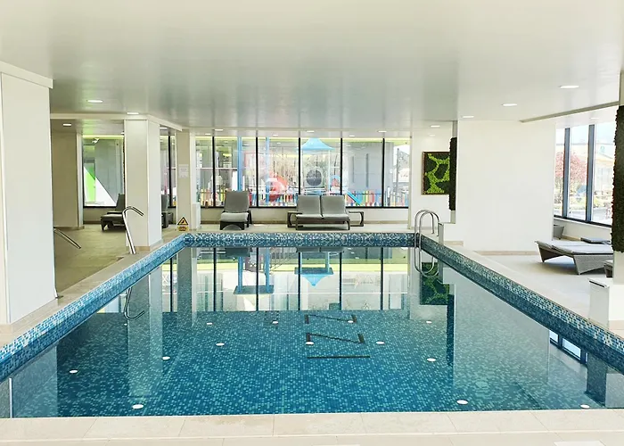 Kellers - Pool & * Năvodari