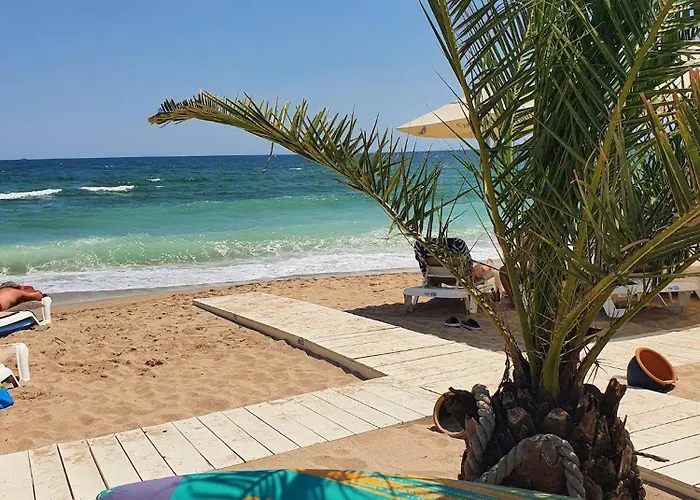 Kellers - Pool & * Năvodari