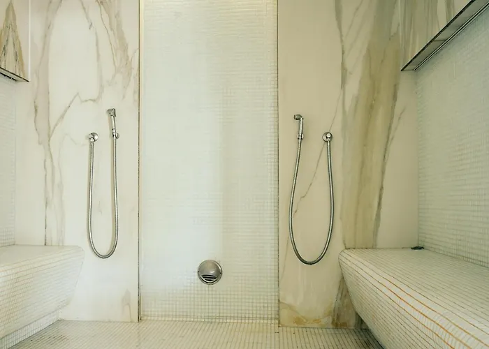 Kellers - Pool & Apartamento Năvodari