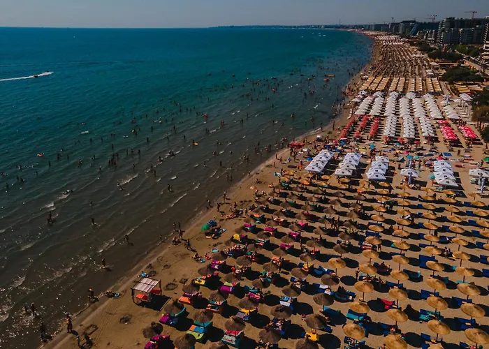 Kellers - Pool & Năvodari