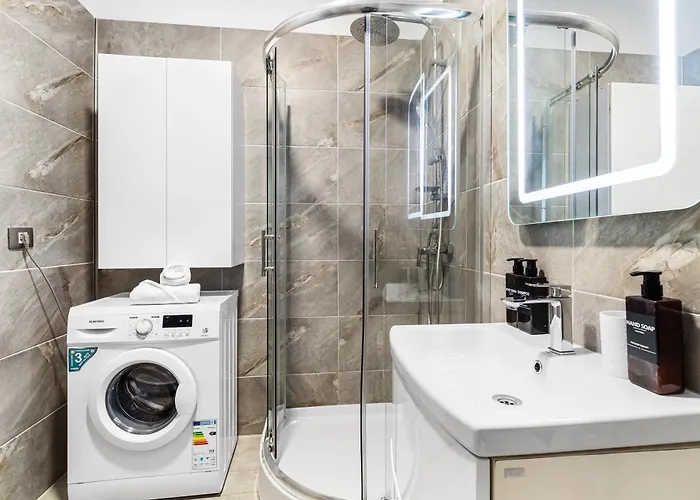 Kellers - Pool & Apartamento Năvodari